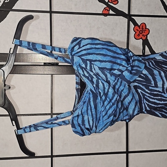 Gottex Animal Print Blue One Piece Swimsuit Size 8 NWT - Picture 4 of 10